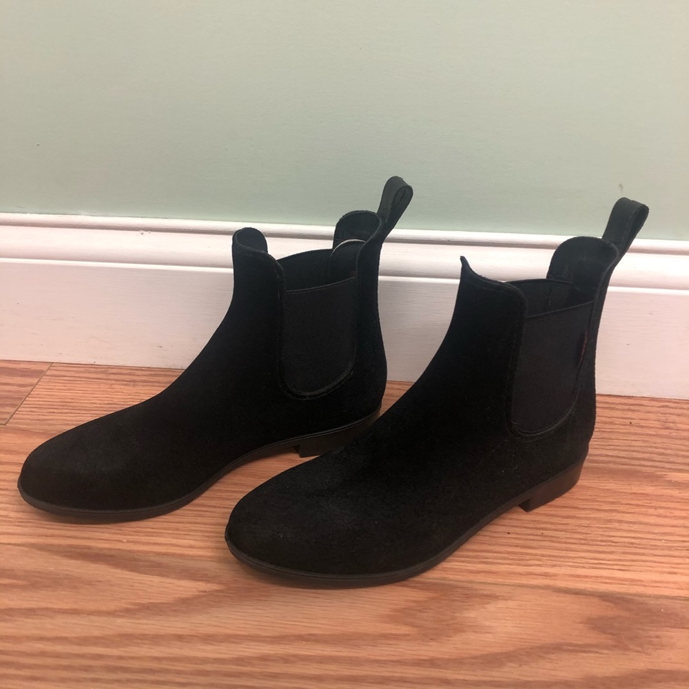 Chooka | Women's Vivien Velvet Boots | Black | Size 9